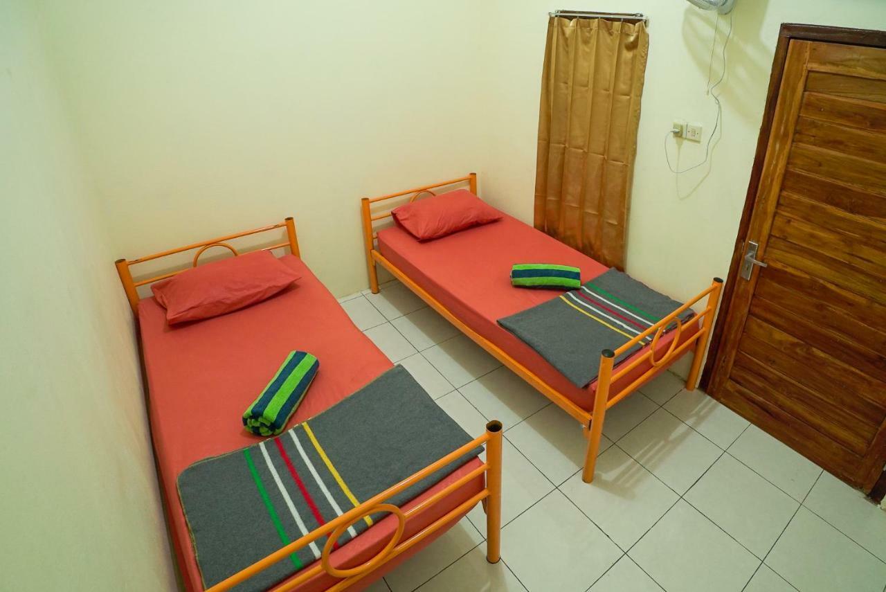 Hostel Nusa Penida Bagian luar foto